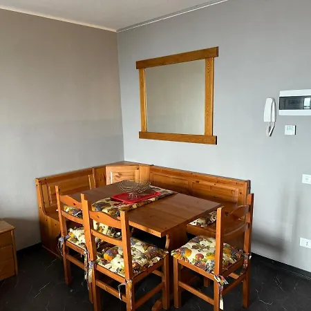 Pora 6 Sulle Piste Da Sci - Box Privato Apartment